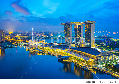 Night of Singapore city skyline with view of 49042624