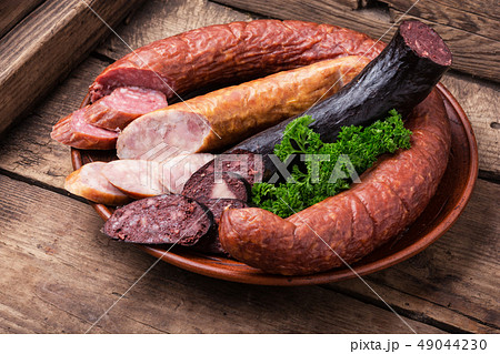 Smoked meats and sausages 49044230
