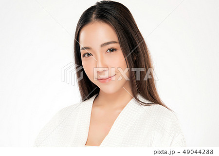 Beautiful Young asian Woman with Clean Fresh Skin 49044288