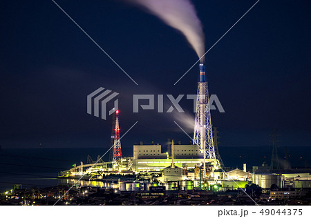 パワースポット石の宝殿、宝殿山からの工場夜景(兵庫県高砂市阿弥陀町生石)※作品コメント欄に撮影位置 49044375