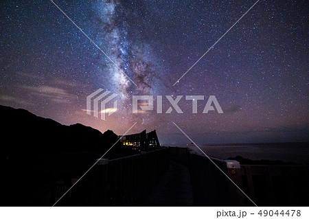 《伊豆諸島 神津島》 赤崎展望台と赤崎遊歩道からの夏の天の川 《伊豆諸島 神津島》 赤崎展望台と赤崎遊歩道からの夏の天の川 49044478