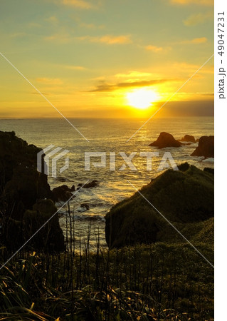 霧多布岬の夜明け 49047231