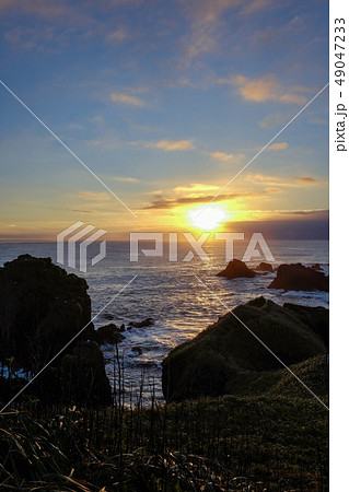 霧多布岬の夜明け 49047233