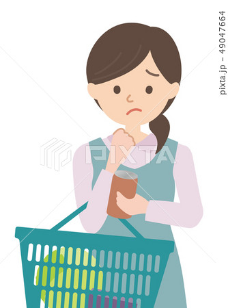 悩む女性客主婦 悩む女性客主婦 49047664