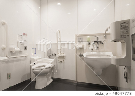 多機能トイレ（多目的・高機能トイレ）の内部 49047778