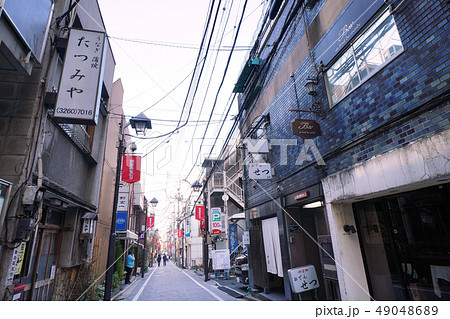 日本の東京都市景観  神楽坂・本多横丁などを望む 49048689