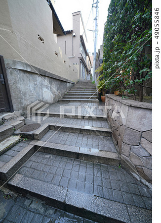 日本の東京都市景観 神楽坂の路地裏・人気スポット 日本の東京都市景観 神楽坂の路地裏・人気スポット 49055846