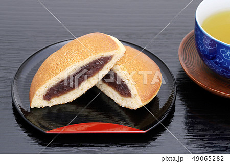 どら焼き　お菓子 49065282