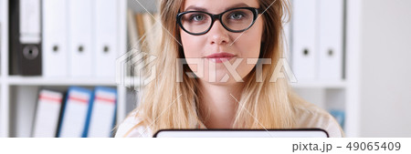 Beautiful businesswoman wearing glasses 49065409