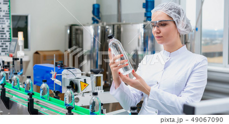 Water bottling line for processing and bottling pure spring water 49067090
