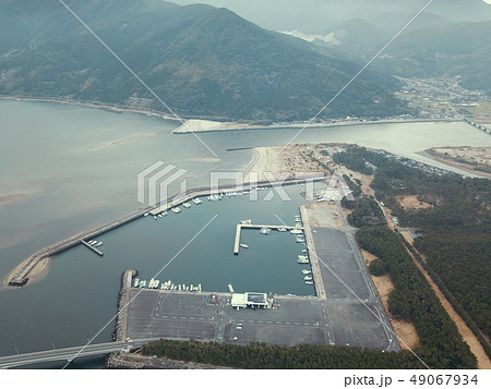東串良町の波見港上空から 49067934