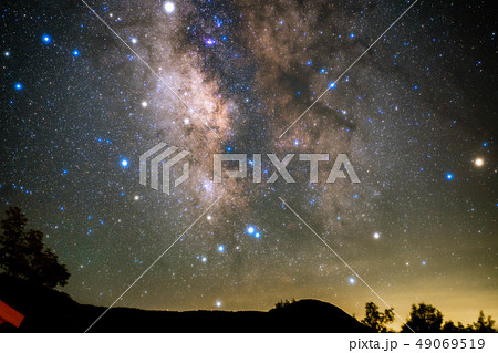 乗鞍高原 星空 天の川 長野県 の写真素材