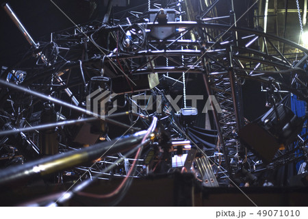 Preparing the stage for a concert 49071010