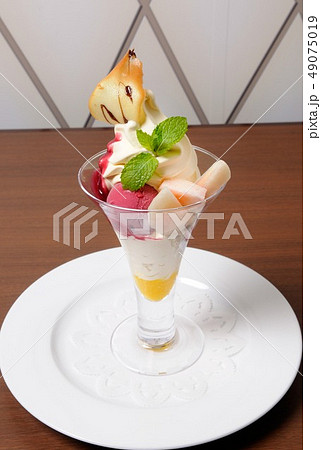 カフェメニュー・パフェ 49075019