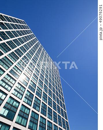 東京都 汐留の高層ビル街 東京都 汐留の高層ビル街 49076291