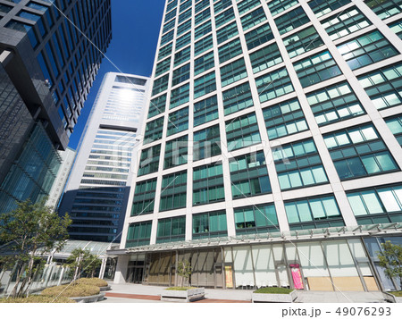 東京都　汐留の高層ビル街 49076293