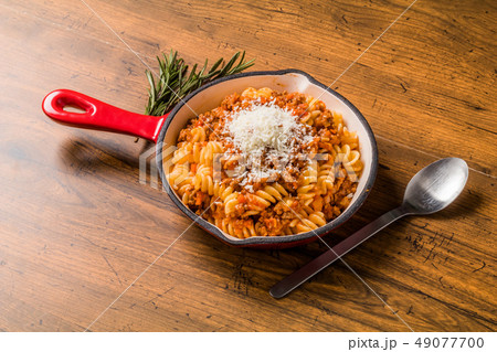イタリアンパスタ　Twist pasta Carl pasta 49077700