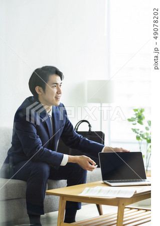 ビジネスマン 商談 ビジネスマン 商談 49078202