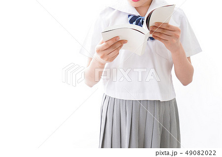 自習をする学生 自習をする学生 49082022