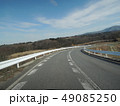 カーブした道 49085250