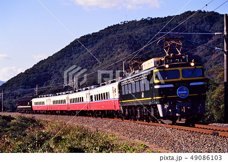 1994年 新疋田ループ線を行くEF81113リゾート14系マイテ49の団臨 1994年 新疋田ループ線を行くEF81113リゾート14系マイテ49の団臨 49086103