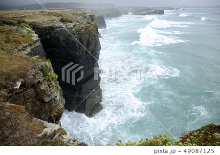 CATHEDRALS BEACH CLIFFS 49087125