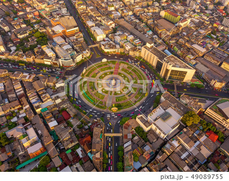 Wongwian Yai roundabout. Aerial view of highway Wongwian Yai roundabout. Aerial view of highway 49089755
