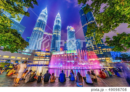 Petronas Towers from KLCC park Petronas Towers from KLCC park 49098708