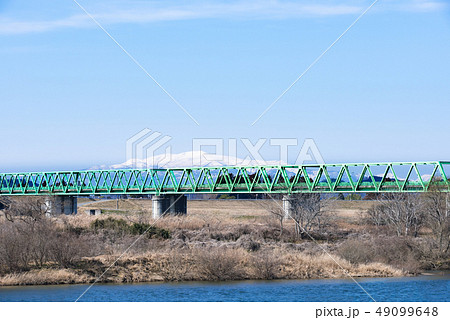北上川の錦桜橋と栗駒山 北上川の錦桜橋と栗駒山 49099648