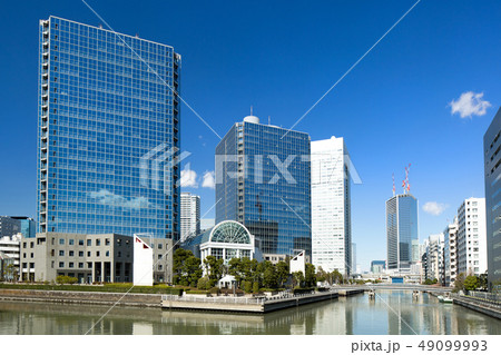 芝浦の運河と高層ビル 芝浦の運河と高層ビル 49099993