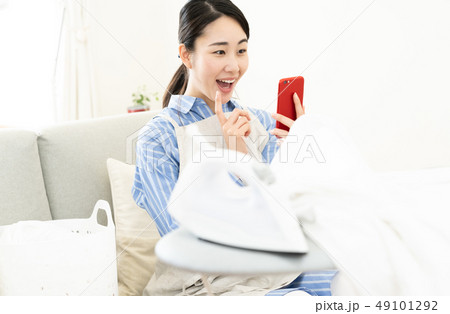 家事の合間 49101292