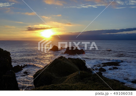 霧多布岬の夜明け 49106038