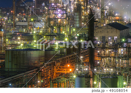 工場夜景（横構図アップ） 49108054
