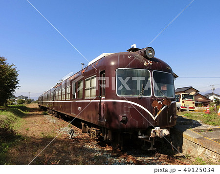 信濃川田駅保存中の2000系A編成 49125034