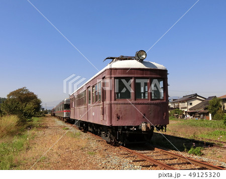 信濃川田駅に保存中のモハ1000系 信濃川田駅に保存中のモハ1000系 49125320