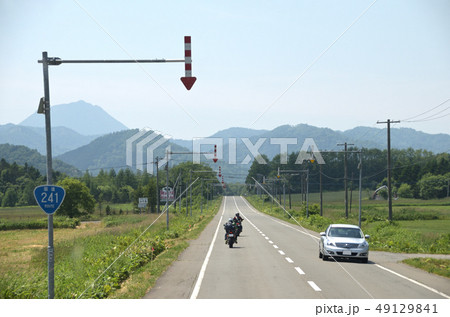 北海道ツーリングを楽しむライダー 北海道ツーリングを楽しむライダー 49129841