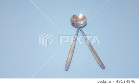 スプーン 箸 食事 49134946