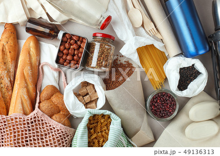 Meal in eco cotton bags, glass and paper packaging 49136313