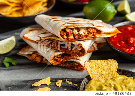 Chicken quesadillas with paprika and cheese 49136438