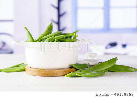 Green sugar snap pea with blue window Green sugar snap pea with blue window 49139265