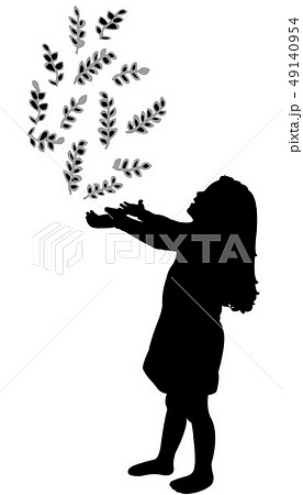 Girl Holding Leaves Silhouette Vectorのイラスト素材