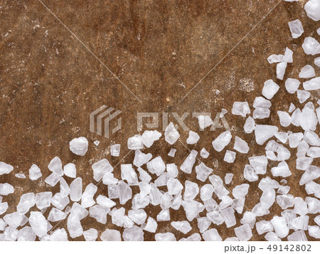 coarse salt closeup 49142802