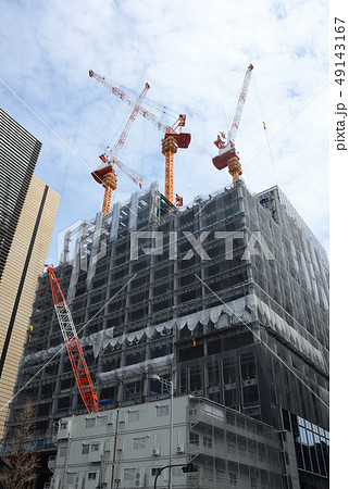建設される高層ビル 建設される高層ビル 49143167