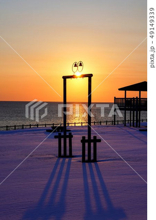 日の出岬の日の出　雄武町 49149339