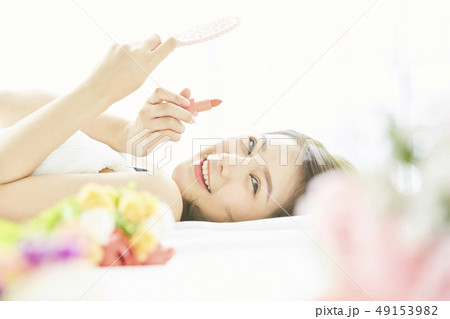 女性　ビューティー 49153982