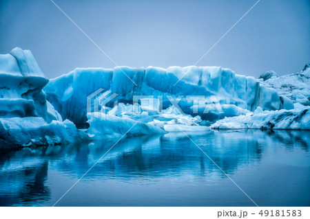 Icebergs in Jokulsarlon glacial lagoon in Iceland. 49181583
