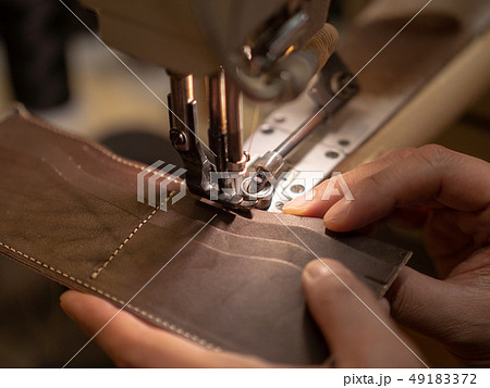 電動ミシン 職人 手作業 ハンドメイド 行程 作業工程 OEM ODM 丁寧 日本人 レザークラフト 49183372