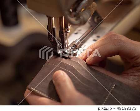 電動ミシン 職人 手作業 ハンドメイド 行程 作業工程 OEM ODM 丁寧 日本人 レザークラフト 電動ミシン 職人 手作業 ハンドメイド 行程 作業工程 OEM ODM 丁寧 日本人 レザークラフト 49183375