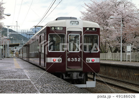 桜と阪急電車 嵐山線 桜と阪急電車 嵐山線 49186026
