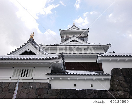 雪の上山城 49186699